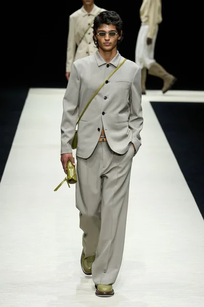 Look 61